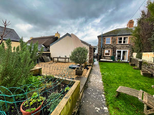 Photo 9- click for photo gallery